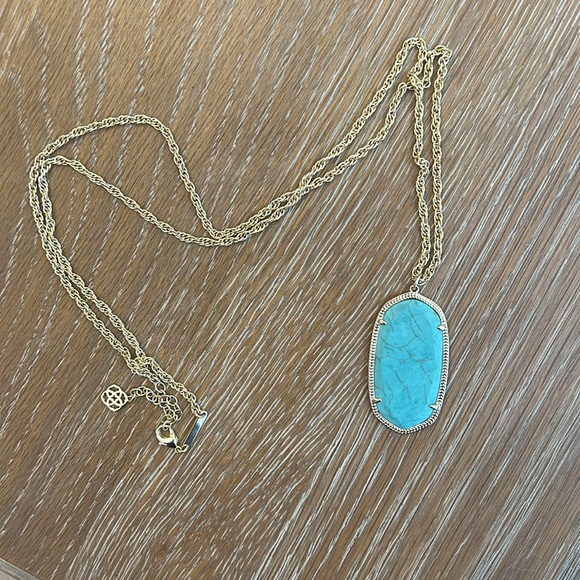 Kendra Scott, the Rae 14K Gold Long Pendant Necklace with bag - Picture 4 of 4